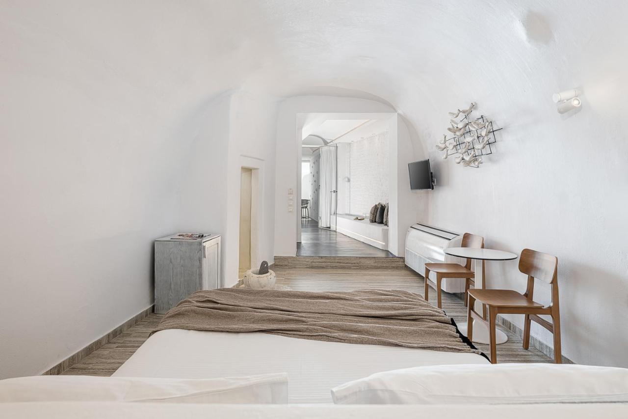 On The Rocks - Small Luxury Hotels Of The World (Adults Only) Imerovigli  Quarto foto