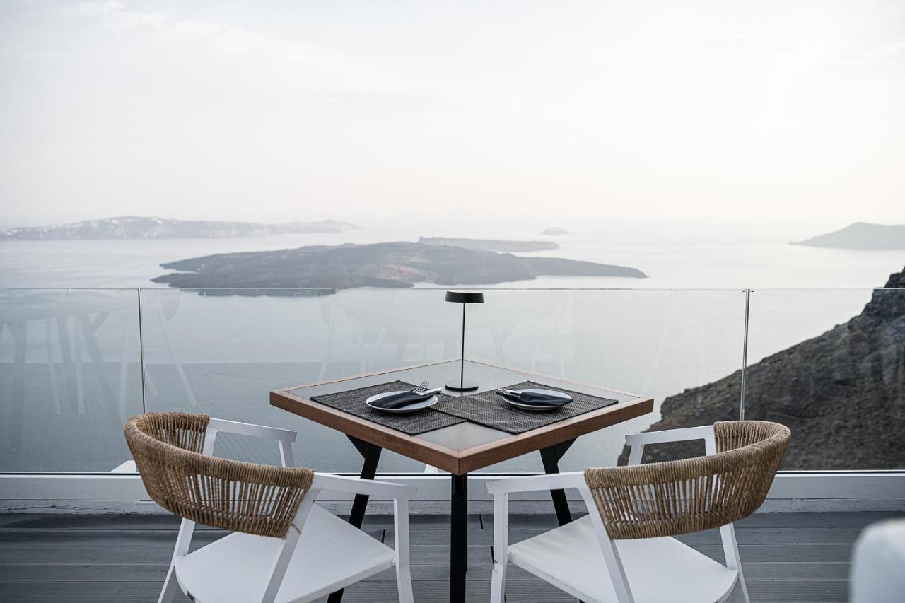 On The Rocks - Small Luxury Hotels Of The World (Adults Only) Imerovigli  Exterior foto