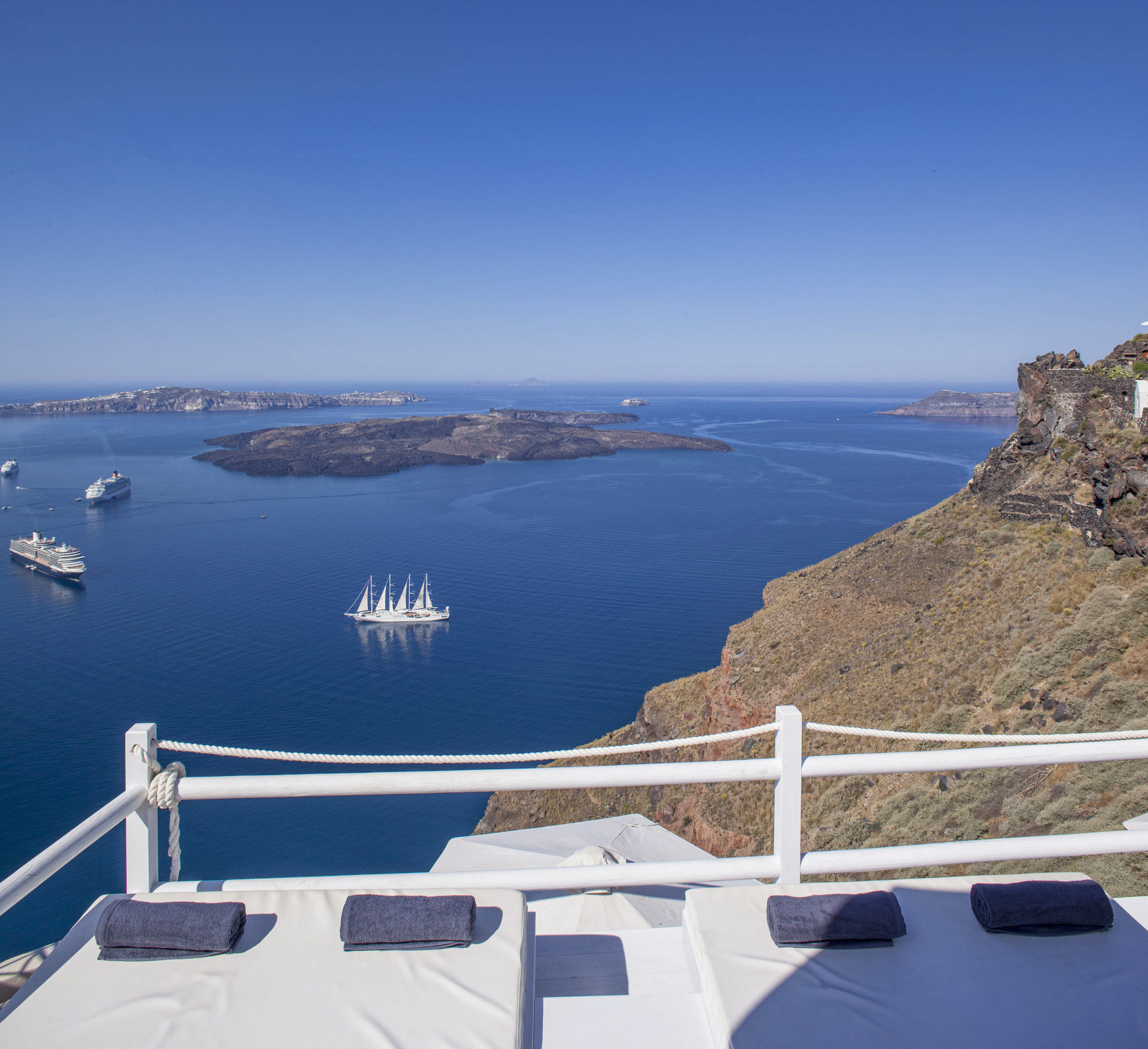 On The Rocks - Small Luxury Hotels Of The World (Adults Only) Imerovigli  Quarto foto