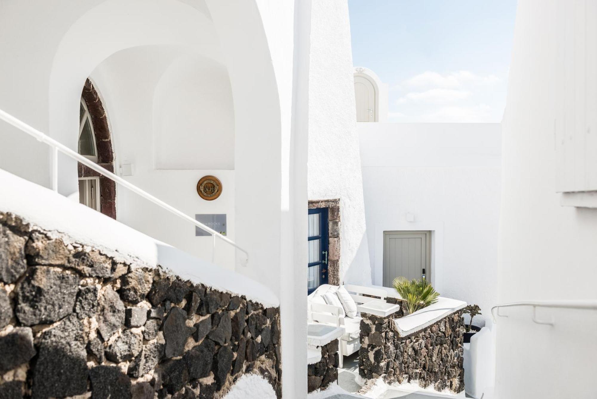 On The Rocks - Small Luxury Hotels Of The World (Adults Only) Imerovigli  Exterior foto